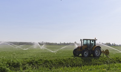 Application of solar water pump inverter in agricultural irrigation